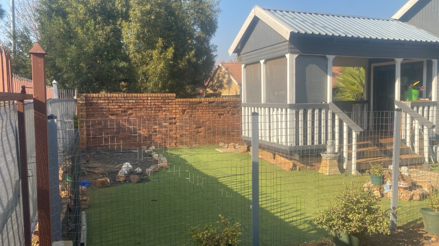 1 Bedroom Property for Sale in Schoemansville North West